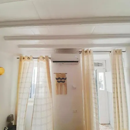 Petra Pelikan * Mykonos Town