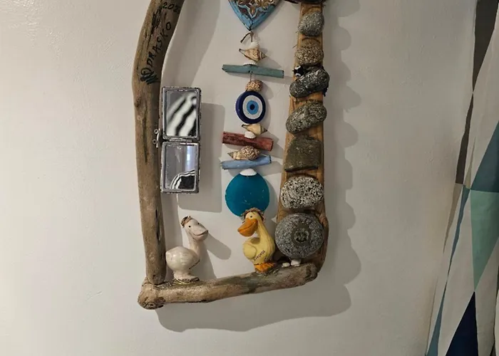 Petra Pelikan Mykonos Town